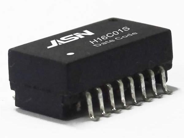 What are the special requirements for the 10G network transformer on the transceiver?